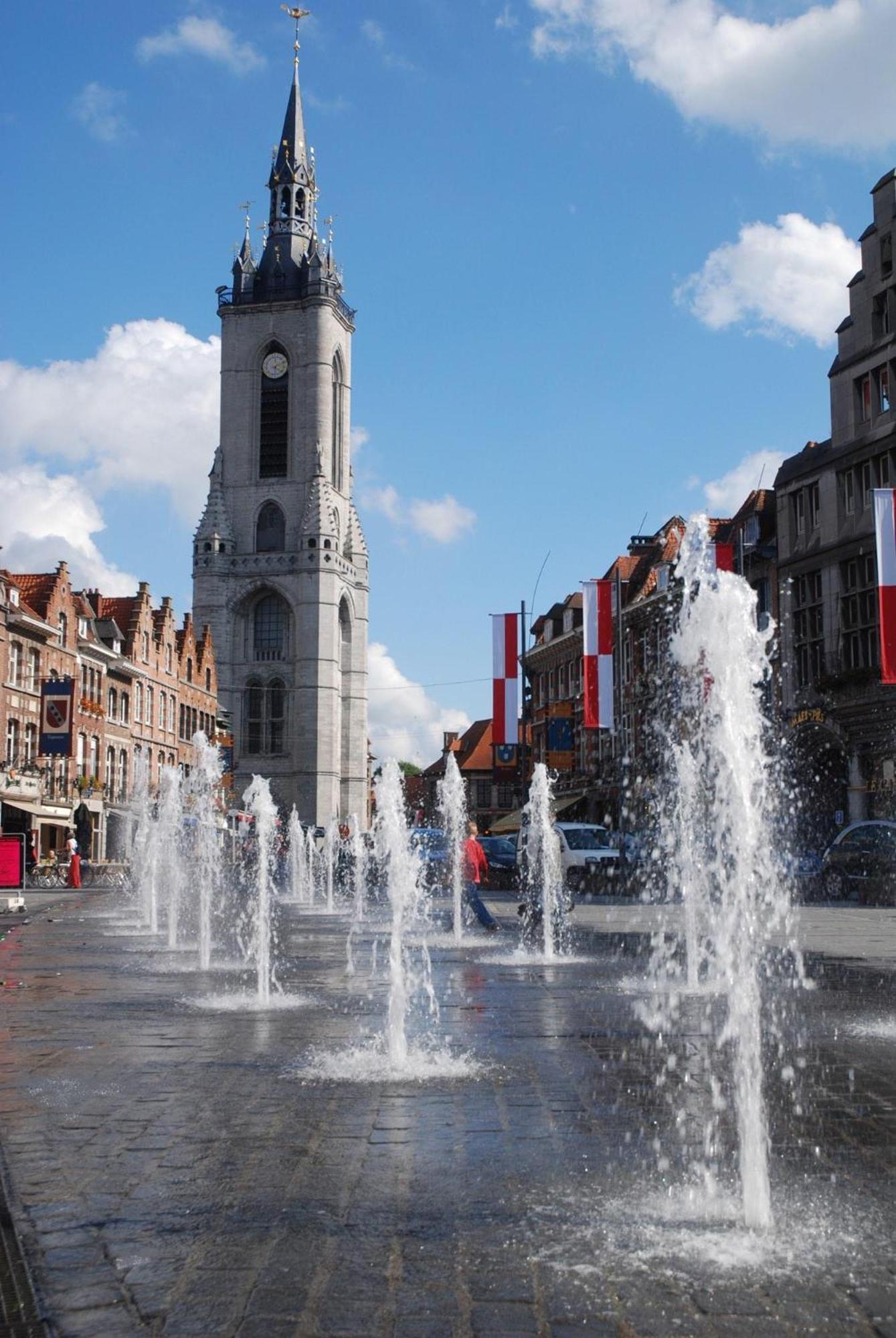 Agora Tournai Wellness Suites 3 Appartements Touristiques Sur La Grand-Place Extérieur photo